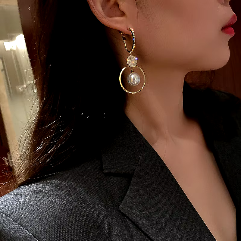 Elara Earrings
